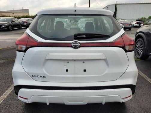 2024 Nissan Kicks S