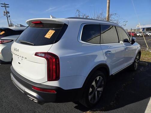 2022 Kia Telluride S