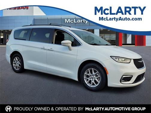 2022 Chrysler Pacifica Touring-L