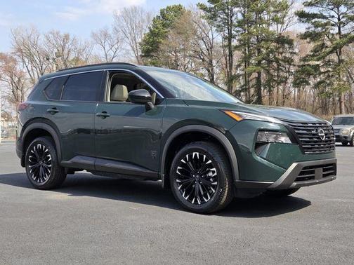 Obsidian Green 2026 Nissan Rogue Dark Armor