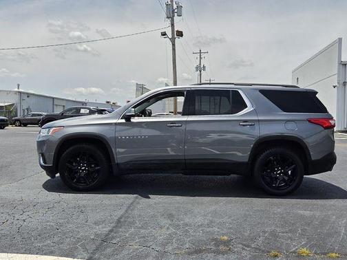 Satin Steel Metallic 2020 Chevrolet Traverse LT Cloth