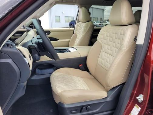 2025 Nissan Armada Platinum