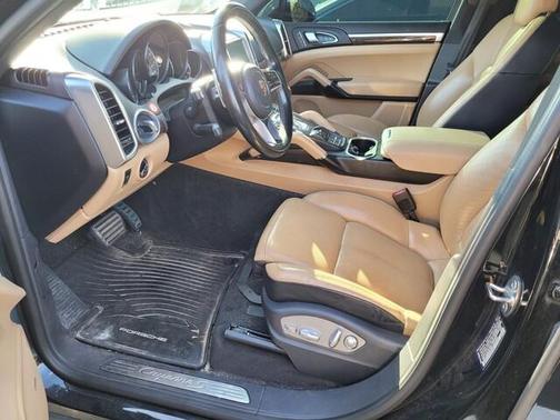 2017 Porsche Cayenne S