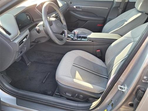 2020 Hyundai SONATA SEL