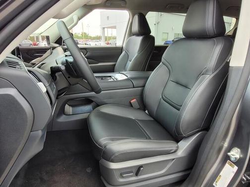 2025 Nissan Armada SV