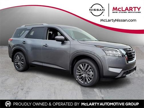 2025 Nissan Pathfinder SL