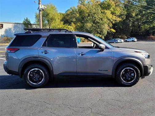 2025 Nissan Pathfinder Rock Creek