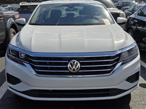 2022 Volkswagen Passat 2.0T SE