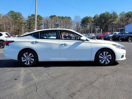 2022 Nissan Altima 2.5 S