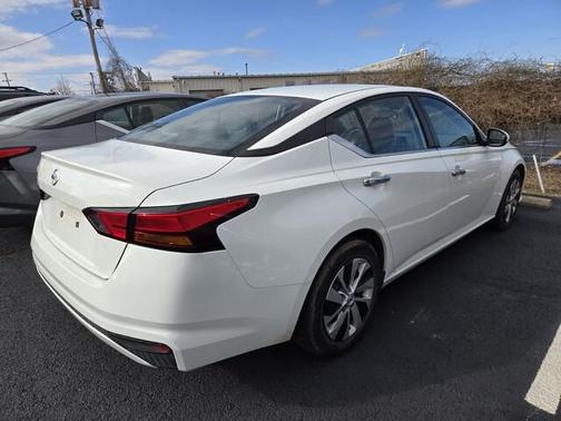 2022 Nissan Altima 2.5 S