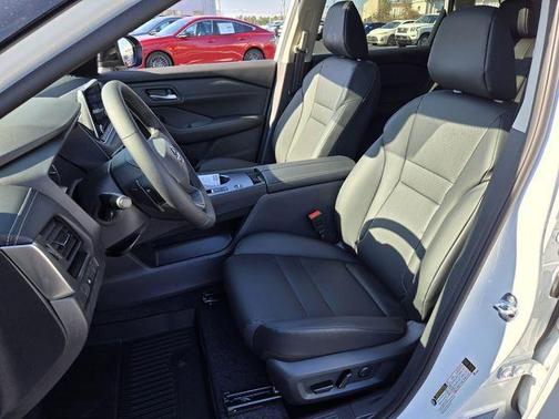 Everest White P 2026 Nissan Rogue Dark Armor