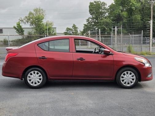 Red 2017 Nissan Versa 1.6 S+