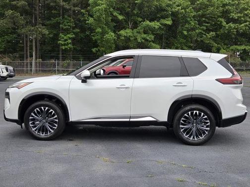 Everest White P 2026 Nissan Rogue Platinum