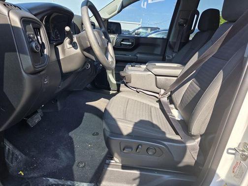Summit White 2023 Chevrolet Silverado 1500 Custom