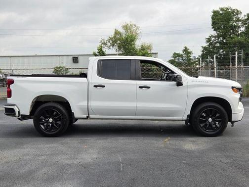 Summit White 2023 Chevrolet Silverado 1500 Custom