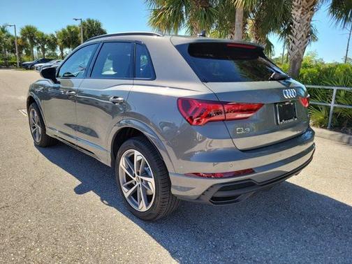 2025 Audi Q3 Premium 45 TFSI S line quattro Tiptronic