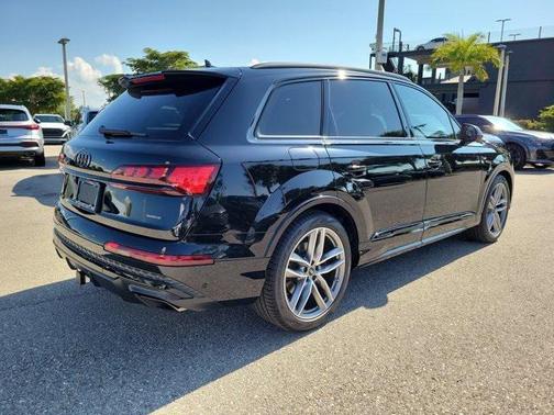 2026 Audi Q7 55 Prestige