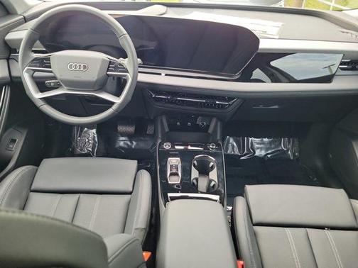 2025 Audi Q6 e-tron Premium Plus quattro