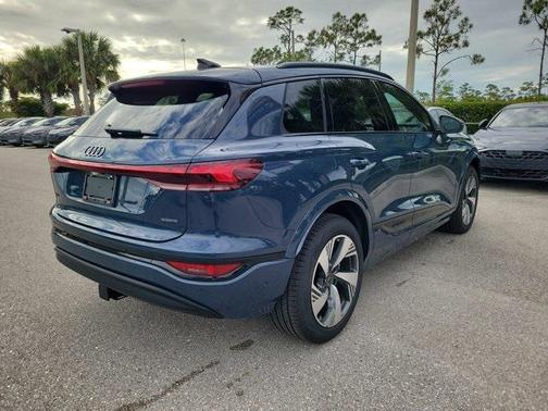 2025 Audi Q6 e-tron Premium Plus quattro