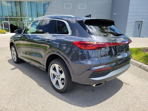 2025 Audi Q5 Premium Plus
