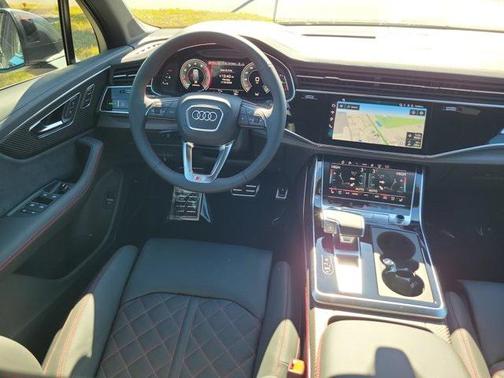 2026 Audi Q7 55 Prestige