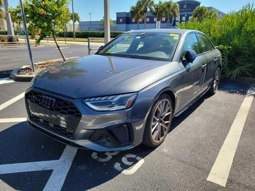 2023 Audi S4 Premium Plus TFSI quattro Tiptronic