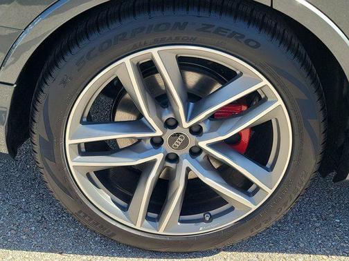 2026 Audi Q7 55 Prestige