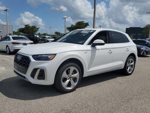 2023 Audi Q5 45 S line Prestige