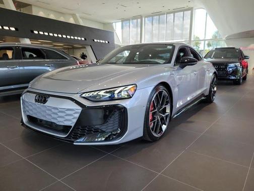 2026 Audi RS e-tron GT quattro