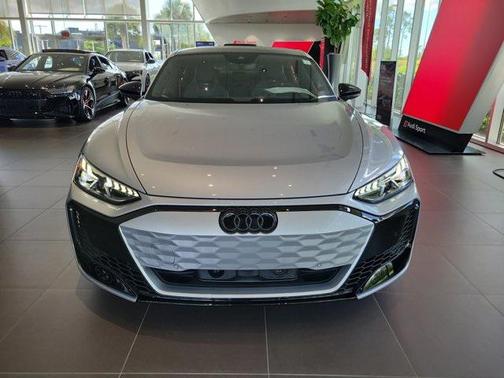 2026 Audi RS e-tron GT quattro