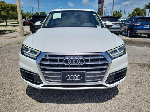 Ibis White 2018 Audi Q5 2.0T Tech Premium