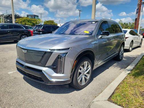 Argent Silver Metallic 2026 Cadillac VISTIQ Luxury