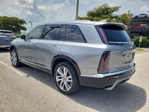 Argent Silver Metallic 2026 Cadillac VISTIQ Luxury