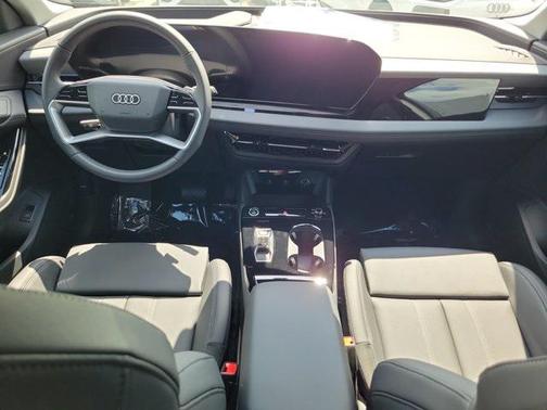 2025 Audi Q6 e-tron Premium Plus quattro