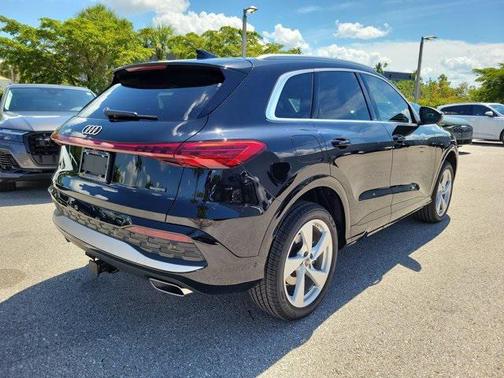 2025 Audi Q5 Premium Plus