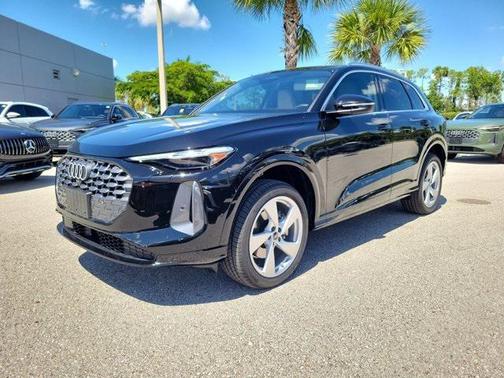 2025 Audi Q5 Premium Plus