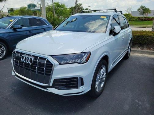 2023 Audi Q7 55 Premium Plus