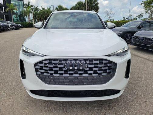 Arkona White 2025 Audi Q5 Premium TFSI quattro S tronic