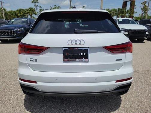 2025 Audi Q3 Premium 45 TFSI S line quattro Tiptronic