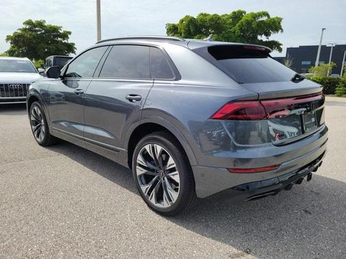 2025 Audi Q8 55 Premium Plus