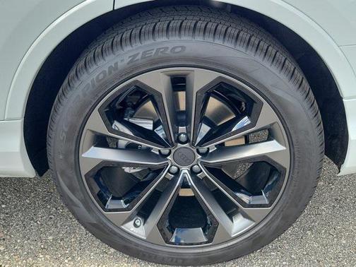 2026 Audi Q7 55 Prestige