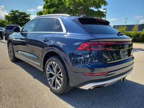 2025 Audi Q8 55 Premium Plus