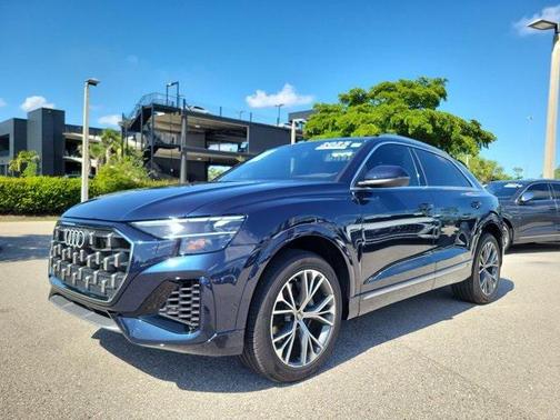 2025 Audi Q8 55 Premium Plus