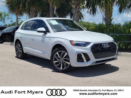 Glacier White Metallic 2023 Audi Q5 45 S line Premium Plus