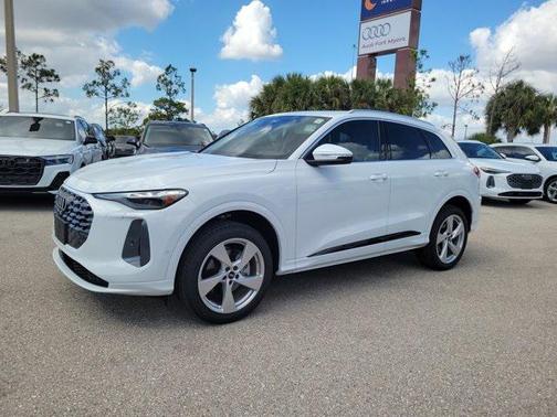 2025 Audi Q5 Premium Plus TFSI quattro S tronic