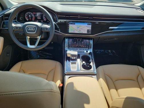 2025 Audi Q7 45 Premium Plus