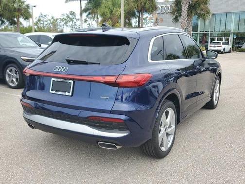 2025 Audi Q5 Prestige TFSI quattro S tronic