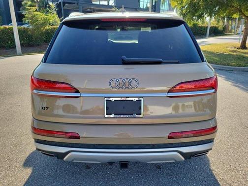 2025 Audi Q7 55 Premium Plus