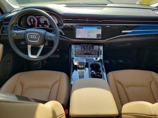 2025 Audi Q7 55 Premium Plus