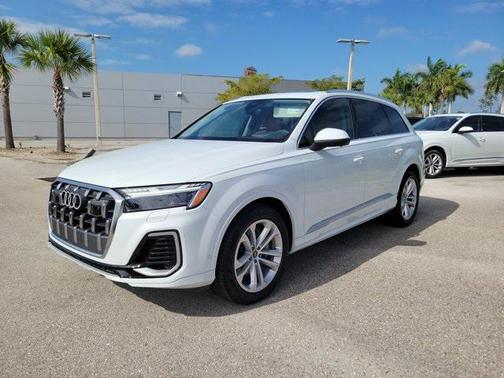 2025 Audi Q7 55 Prestige